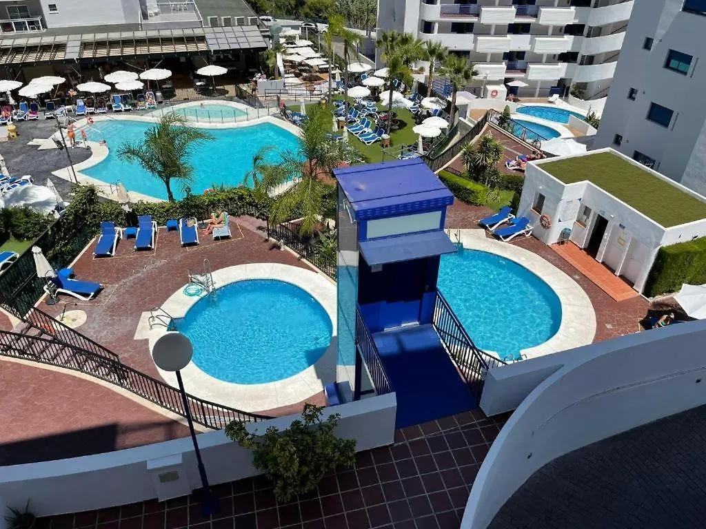 Apartamento Con Parking Con Piscina Junto A La Playa Benalmadena Spain