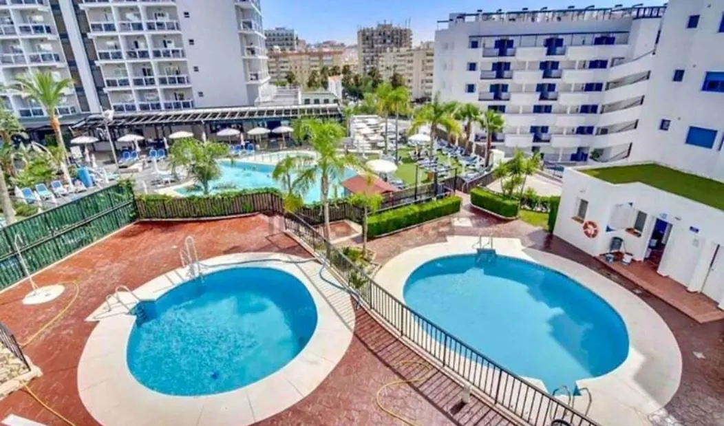 Apartamento Con Parking Con Piscina Junto A La Playa Benalmadena 0*,